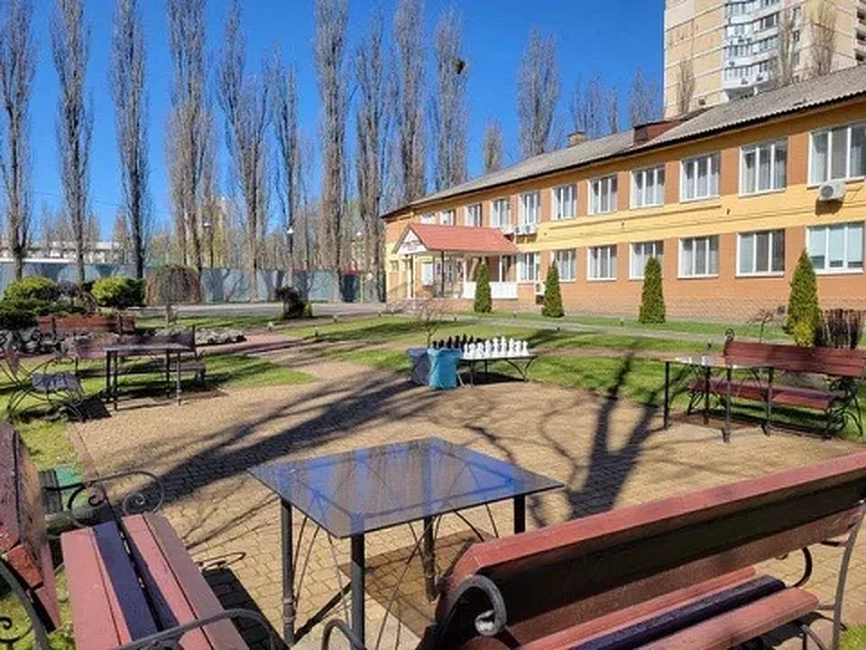 Територія гімназії Престиж